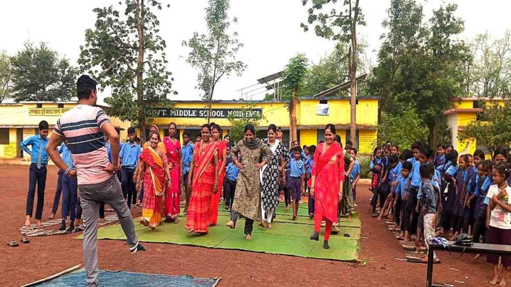 Adani Group ने अंतर्राष्ट्रीय योग दिवस पर भव्य योग शिविर का किया आयोजन, 7 जिलों में 2 हजार से ज्यादा लोगों ने किया योगाभ्यास