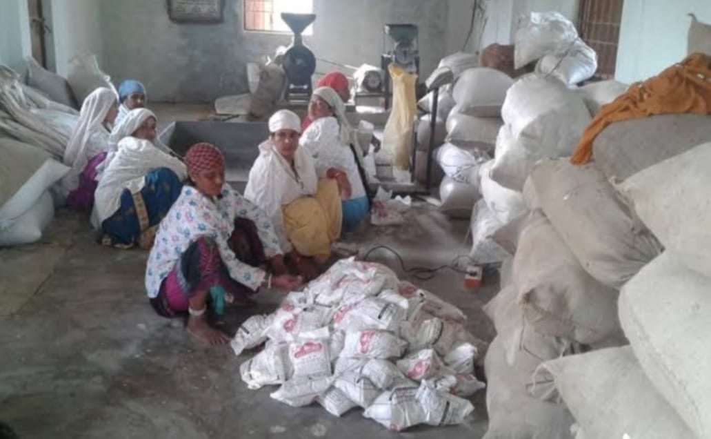 CG NEWS : रेडी टू ईट उत्पादन में लेटलतीफी पर प्रशासन सख्त, 1 अक्टूबर तक मशीनें लगाने का निर्देश