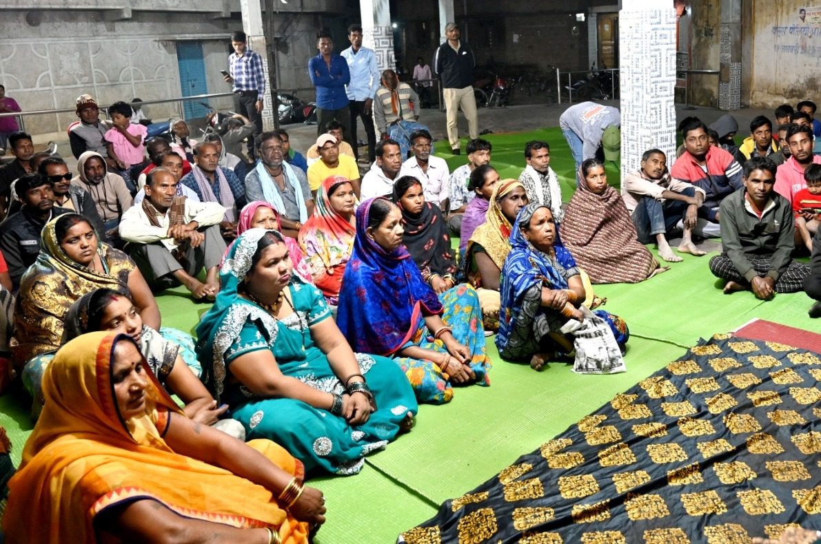 जिला पंचायत सीईओ ने लगाई बिरगहनी में चौपाल