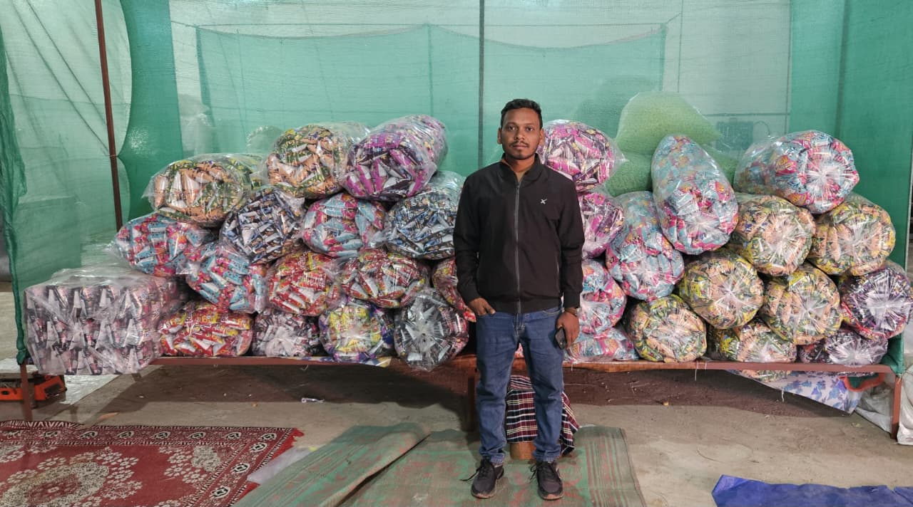 पीएम रोजगार सृजन कार्यक्रम से जनजाति वर्ग के युवा उपेश कुमार सिदार बने लखपति