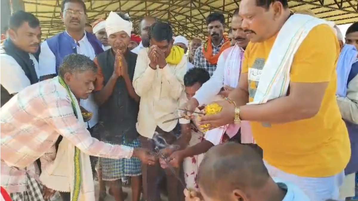 छत्तीसगढ़ में 200 धर्मांतरित लोगों ने की घर वापसी, समाज प्रमुखों ने किया स्वागत