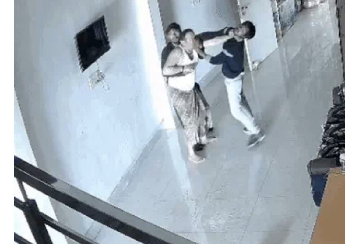 जांजगीर: ज्वेलरी शॉप में लूट, व्यापारी और उसकी पत्नी को पीटा; 3 गिरफ्तार, 2 की तलाश जारी